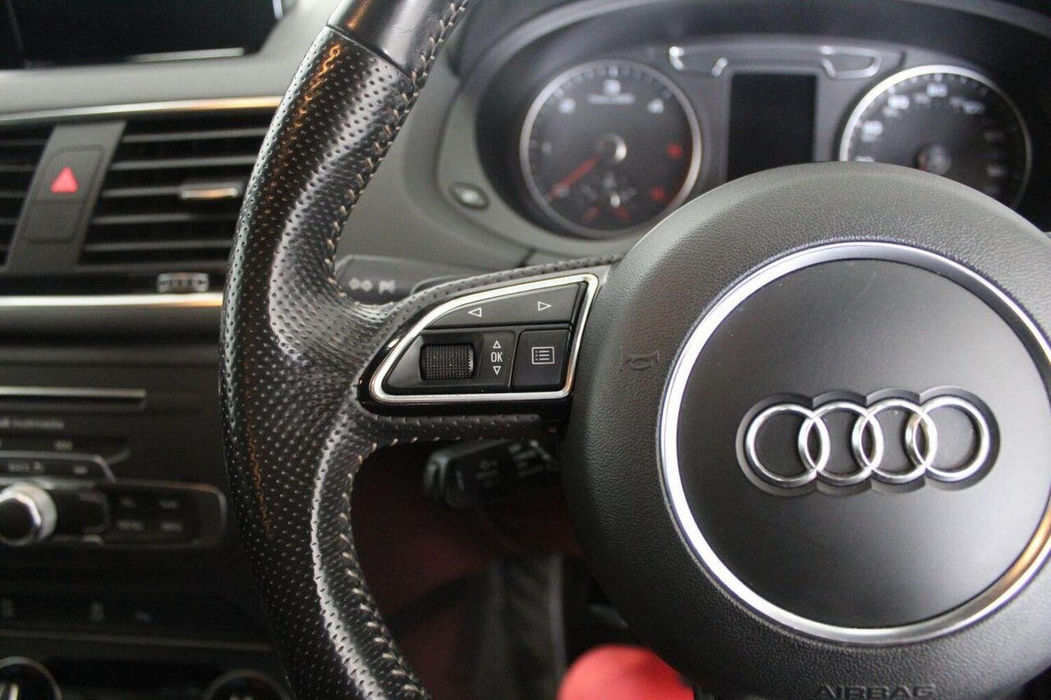 Used Audi Q3 2015 for sale - 75746725: Photo 46