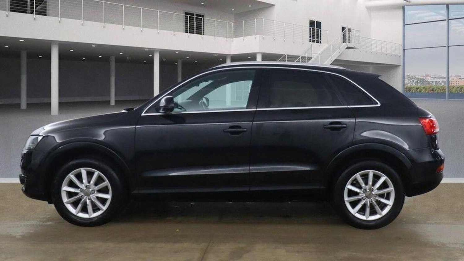 Used Audi Q3 2013 for sale - 77089810: Photo 12