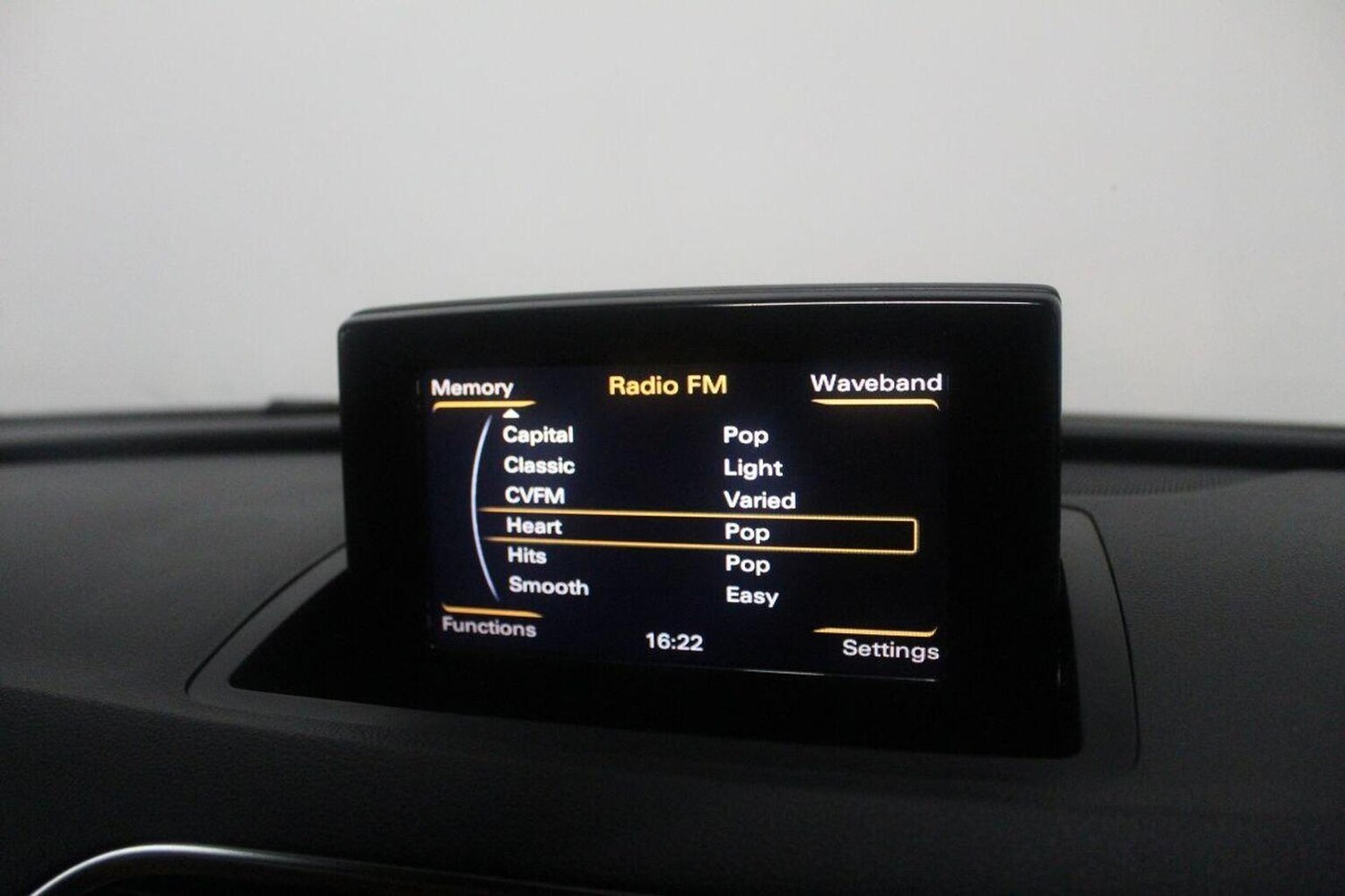 Used Audi Q3 2013 for sale - 77089810: Photo 40