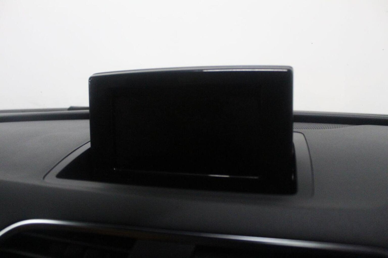 Used Audi Q3 2013 for sale - 77089810: Photo 44