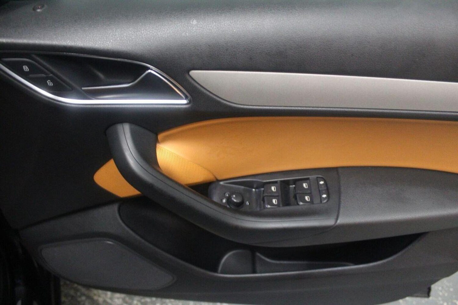 Used Audi Q3 2013 for sale - 77089810: Photo 54