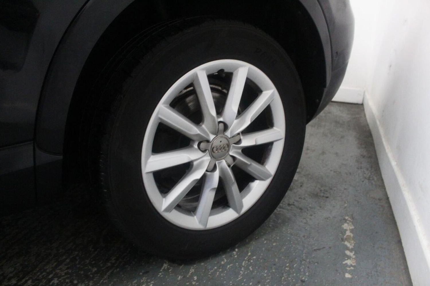 Used Audi Q3 2013 for sale - 77089810: Photo 65