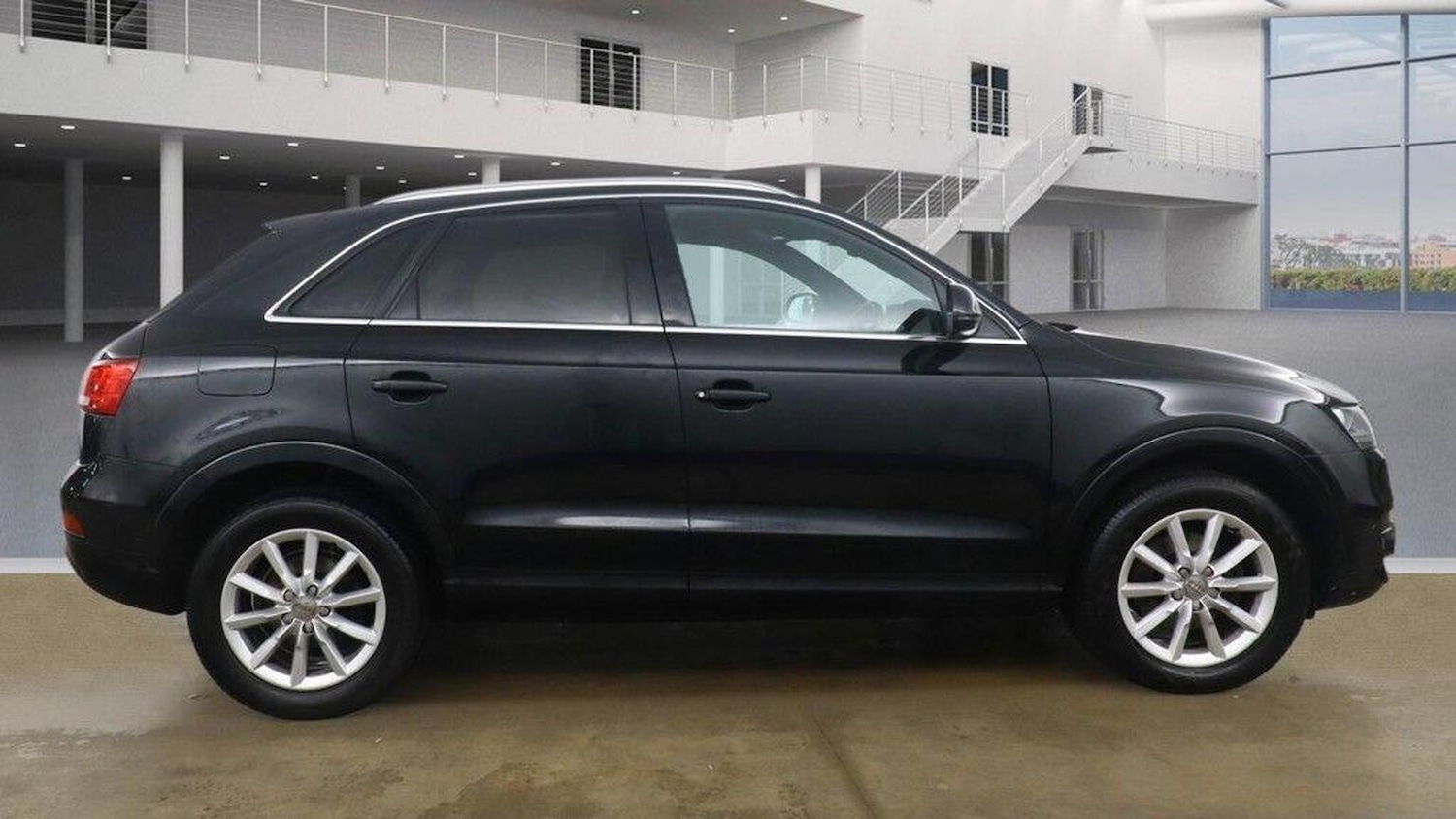 Used Audi Q3 2013 for sale - 77089810: Photo 9