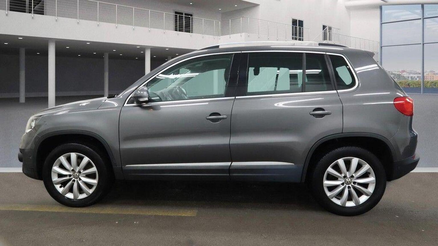 Used Volkswagen Tiguan 2014 for sale - 77483640: Photo 11
