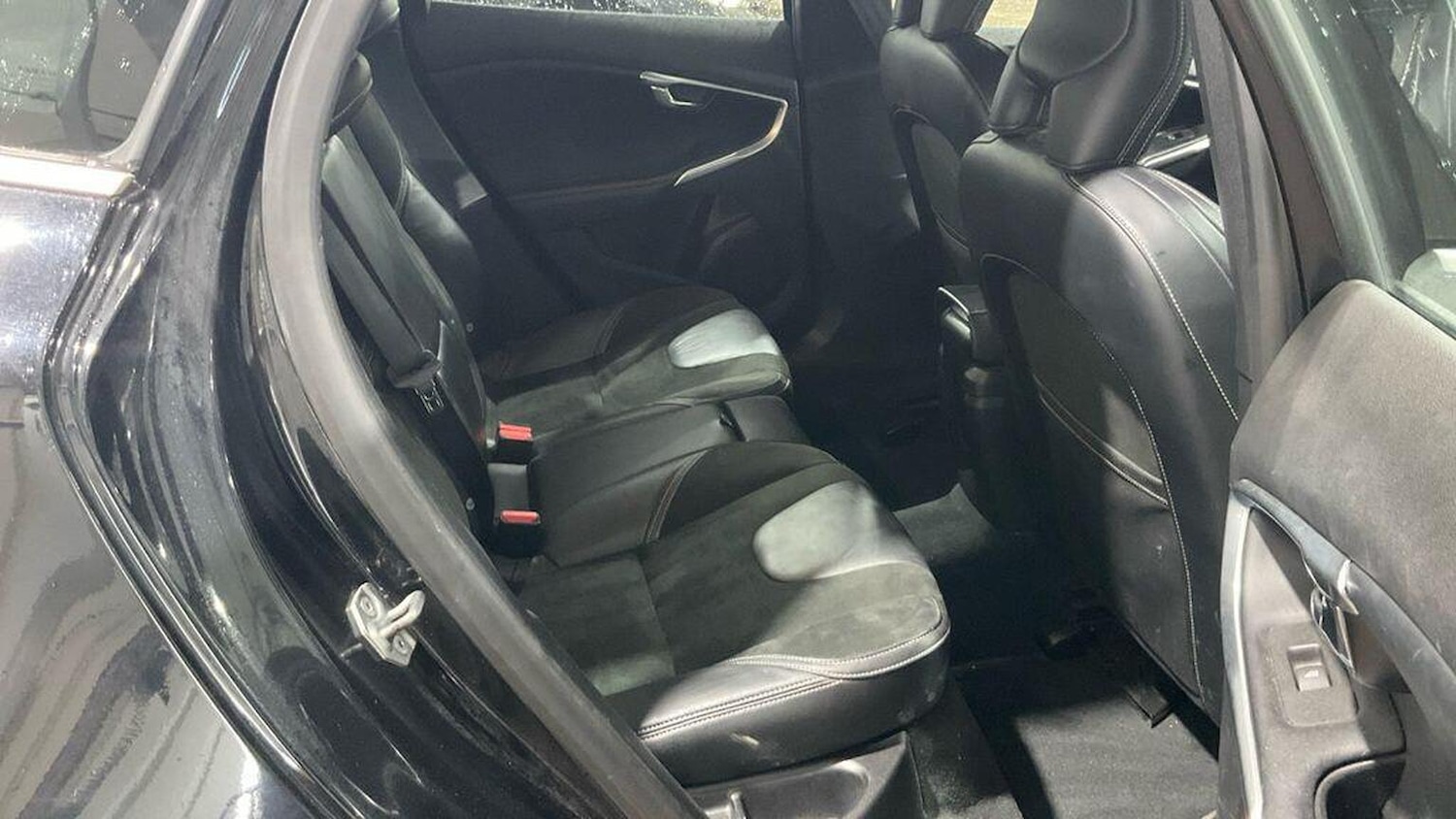 Used Volvo V40 2015 for sale - 76904695: Photo 11