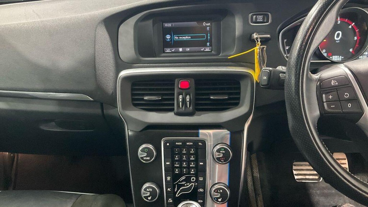 Used Volvo V40 2015 for sale - 76904695: Photo 16