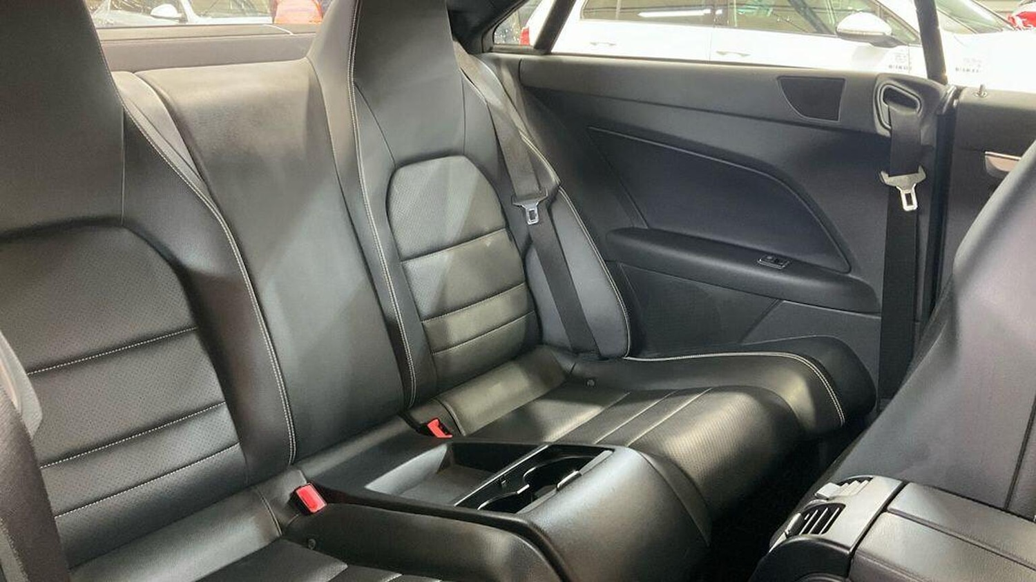 Used Mercedes-Benz E Class 2011 for sale - 77350133: Photo 12