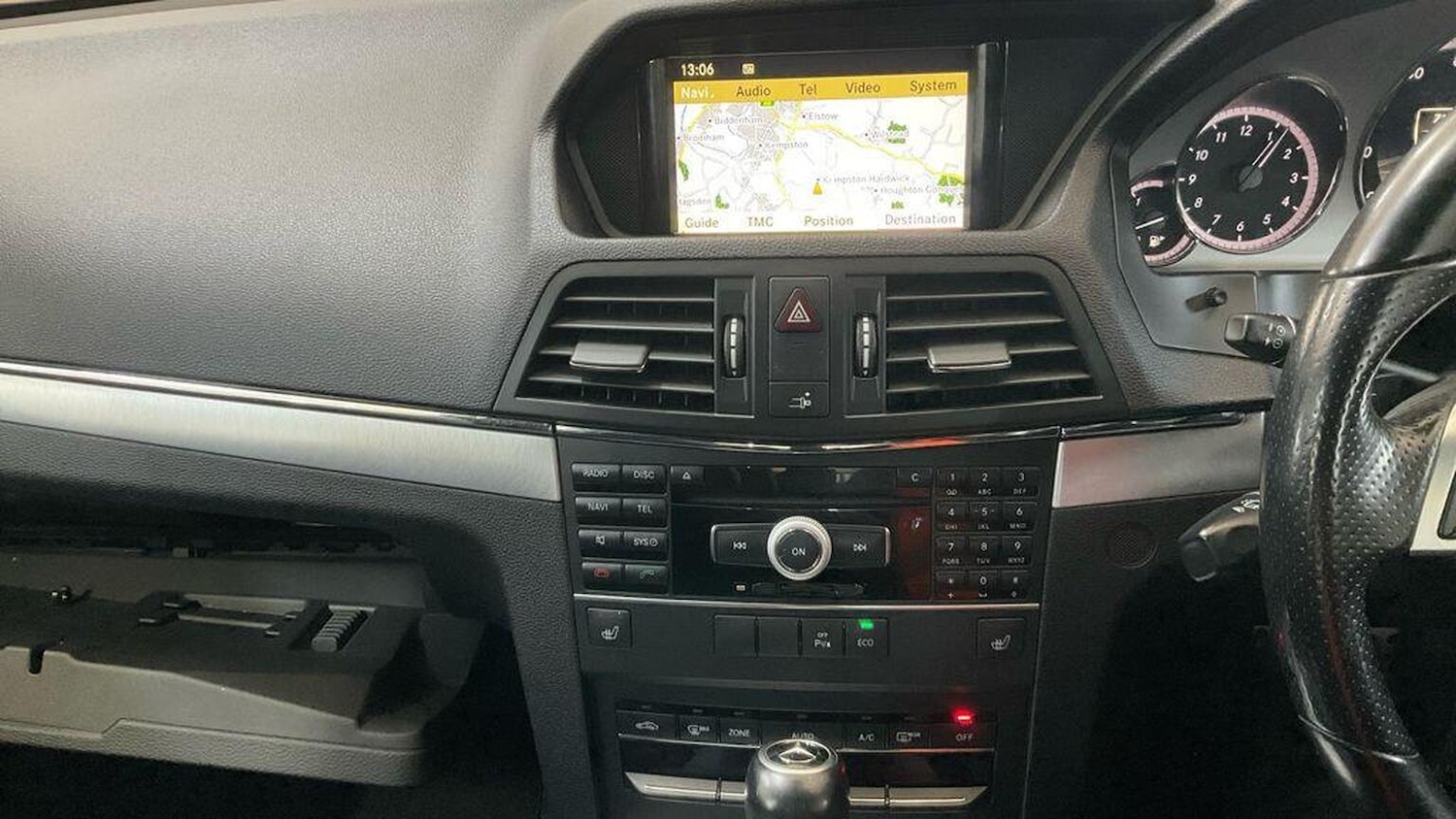 Used Mercedes-Benz E Class 2011 for sale - 77350133: Photo 17