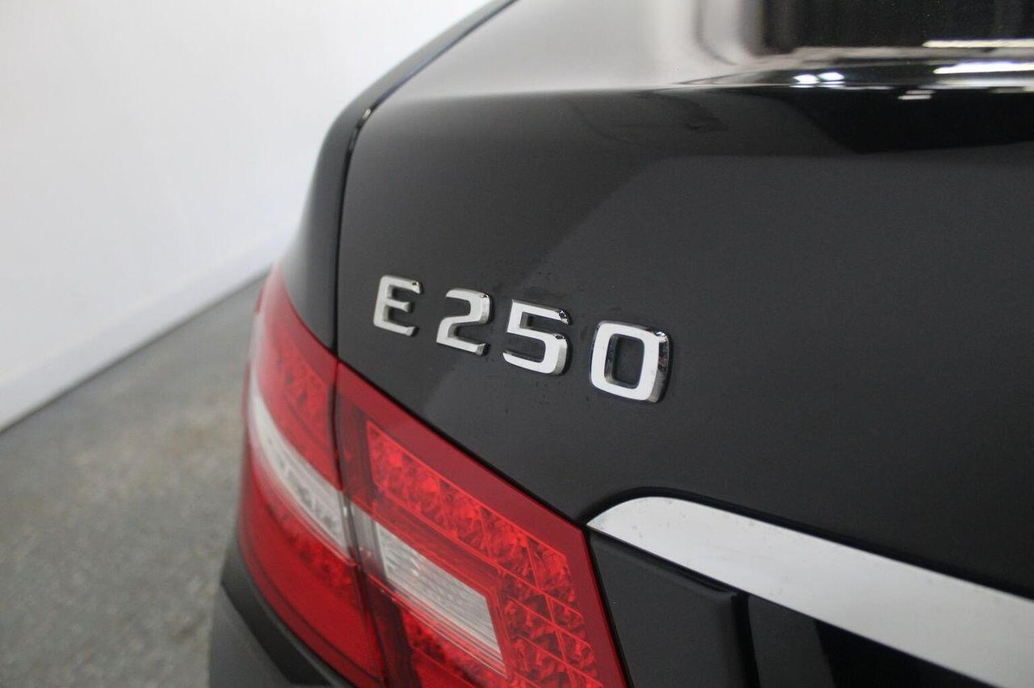 Used Mercedes-Benz E Class 2011 for sale - 77350133: Photo 19