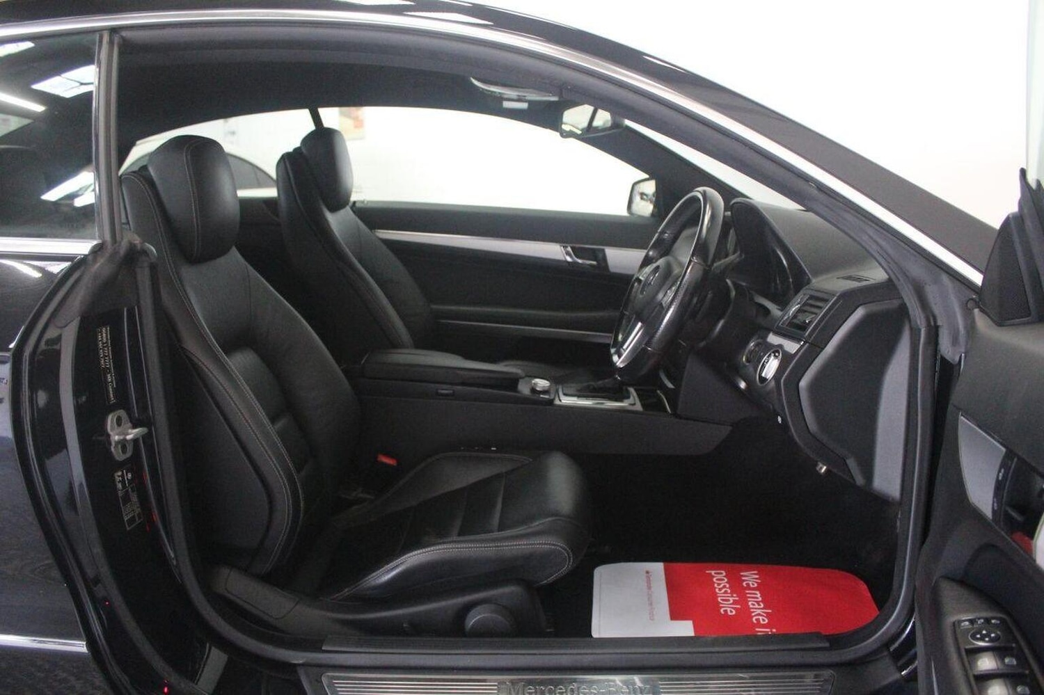 Used Mercedes-Benz E Class 2011 for sale - 77350133: Photo 27