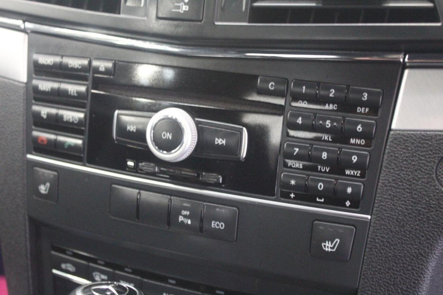 Used Mercedes-Benz E Class 2011 for sale - 77350133: Photo 41