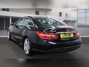 Used Mercedes-Benz E Class 2011 for sale - 77350133: Photo