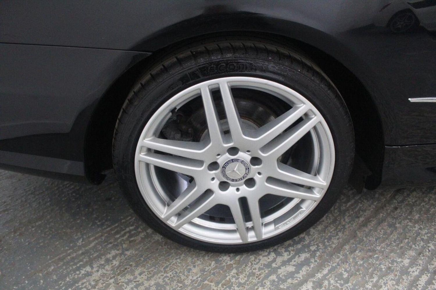 Used Mercedes-Benz E Class 2011 for sale - 77350133: Photo 56