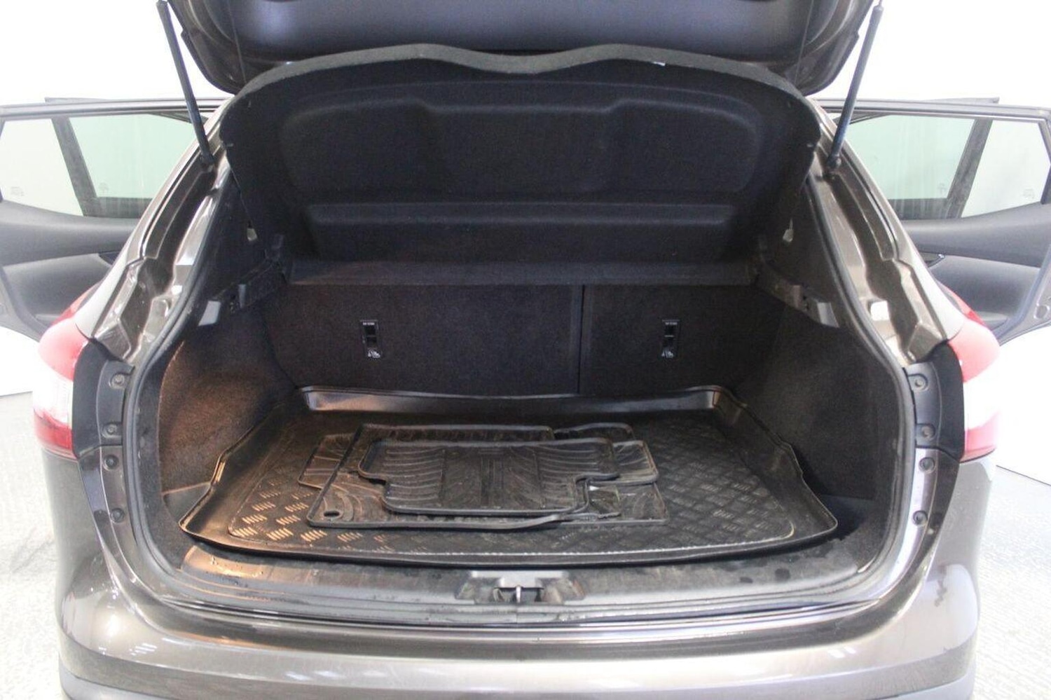 Used Nissan Qashqai 2014 for sale - 77937827: Photo 24