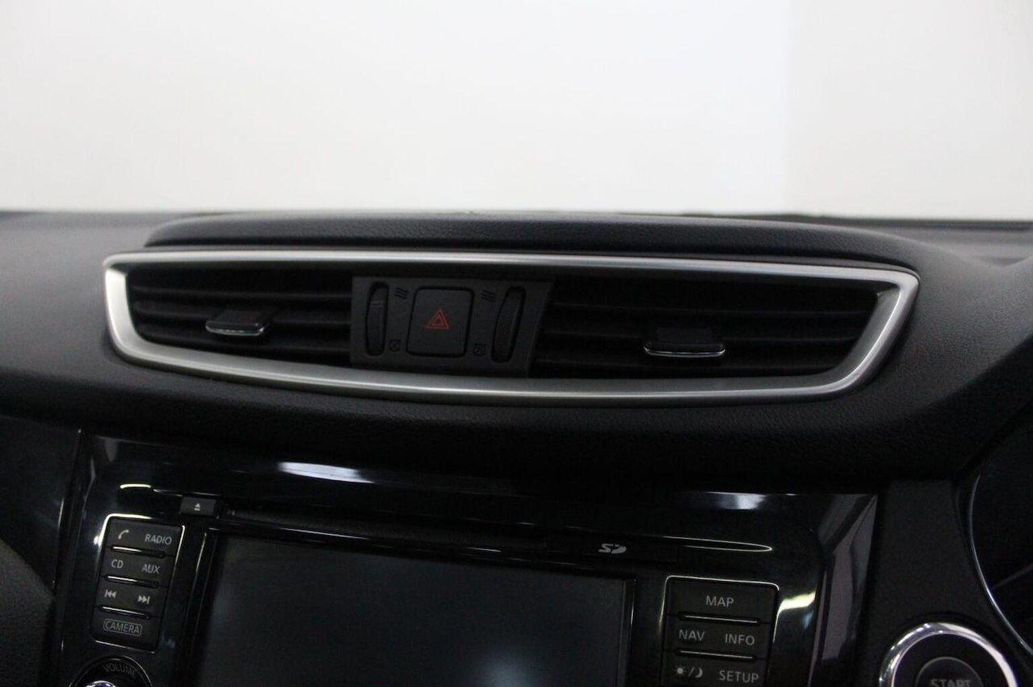 Used Nissan Qashqai 2014 for sale - 77937827: Photo 34