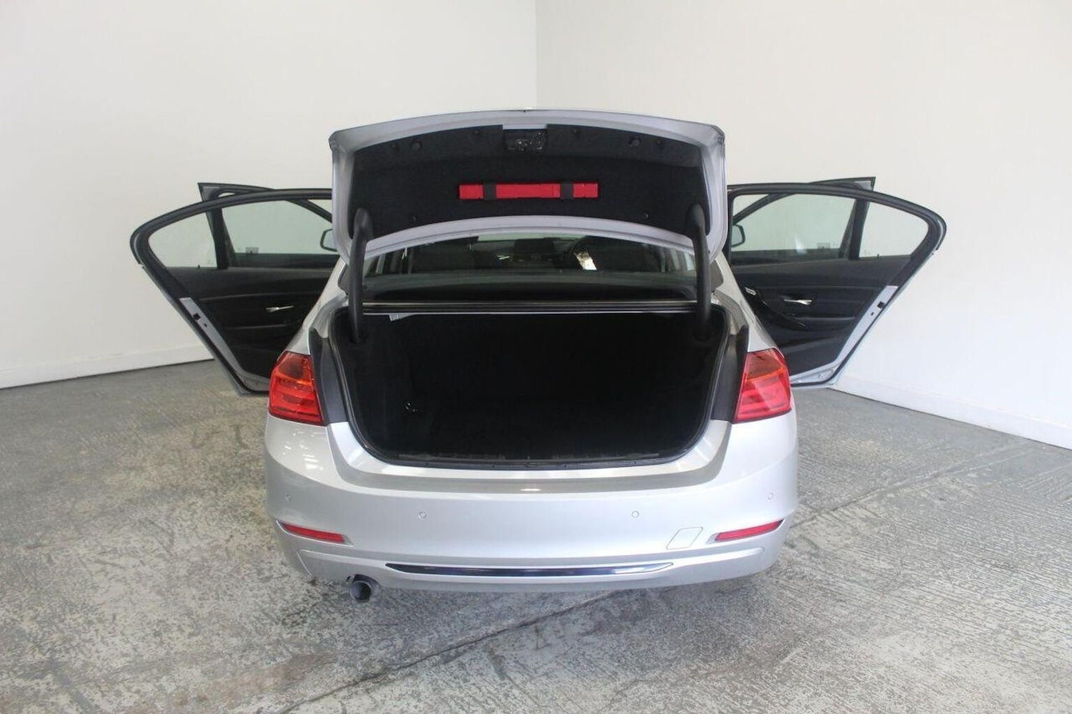 Used BMW 3 Series 2013 for sale - 77937974: Photo 20