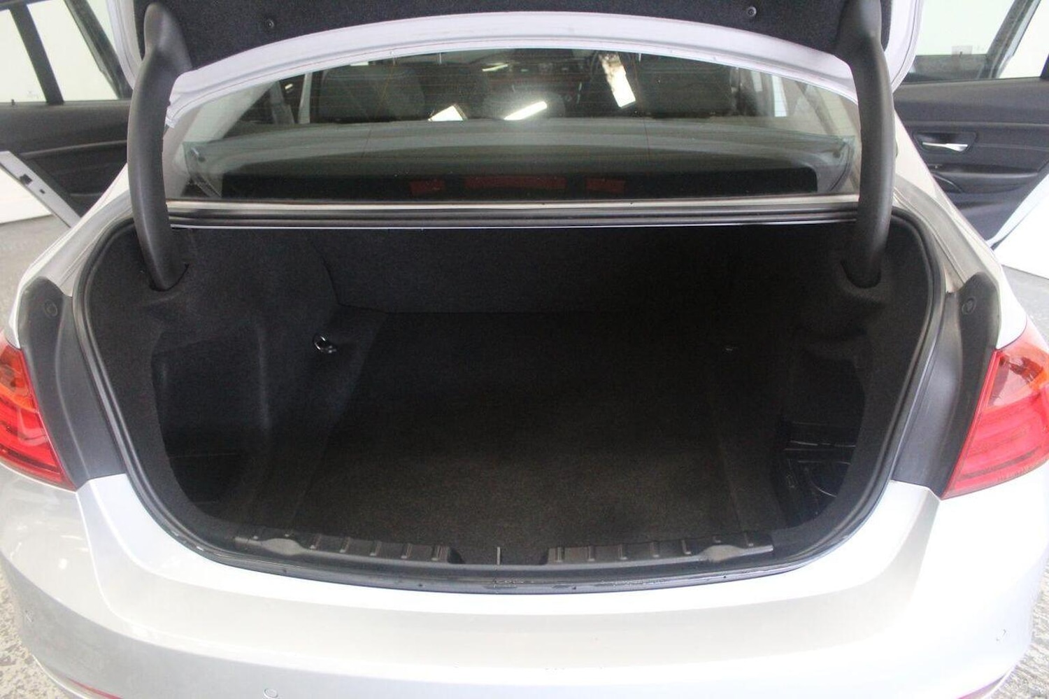 Used BMW 3 Series 2013 for sale - 77937974: Photo 21