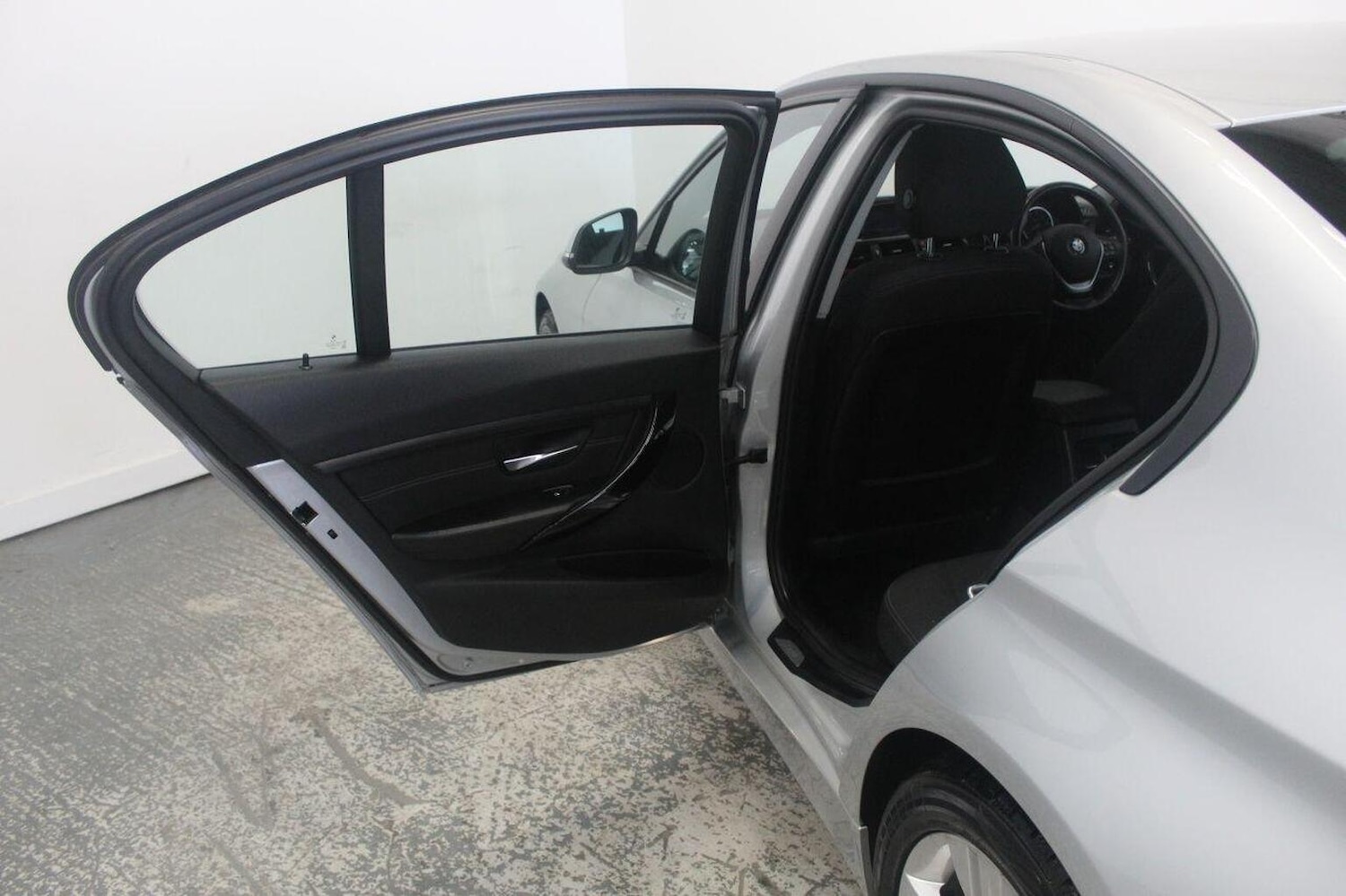 Used BMW 3 Series 2013 for sale - 77937974: Photo 24