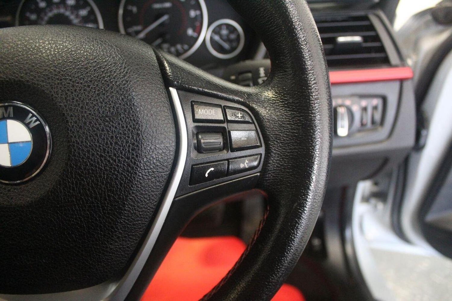 Used BMW 3 Series 2013 for sale - 77937974: Photo 54