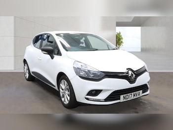 Used Renault Clio 2017 for sale - 79558230: Photo