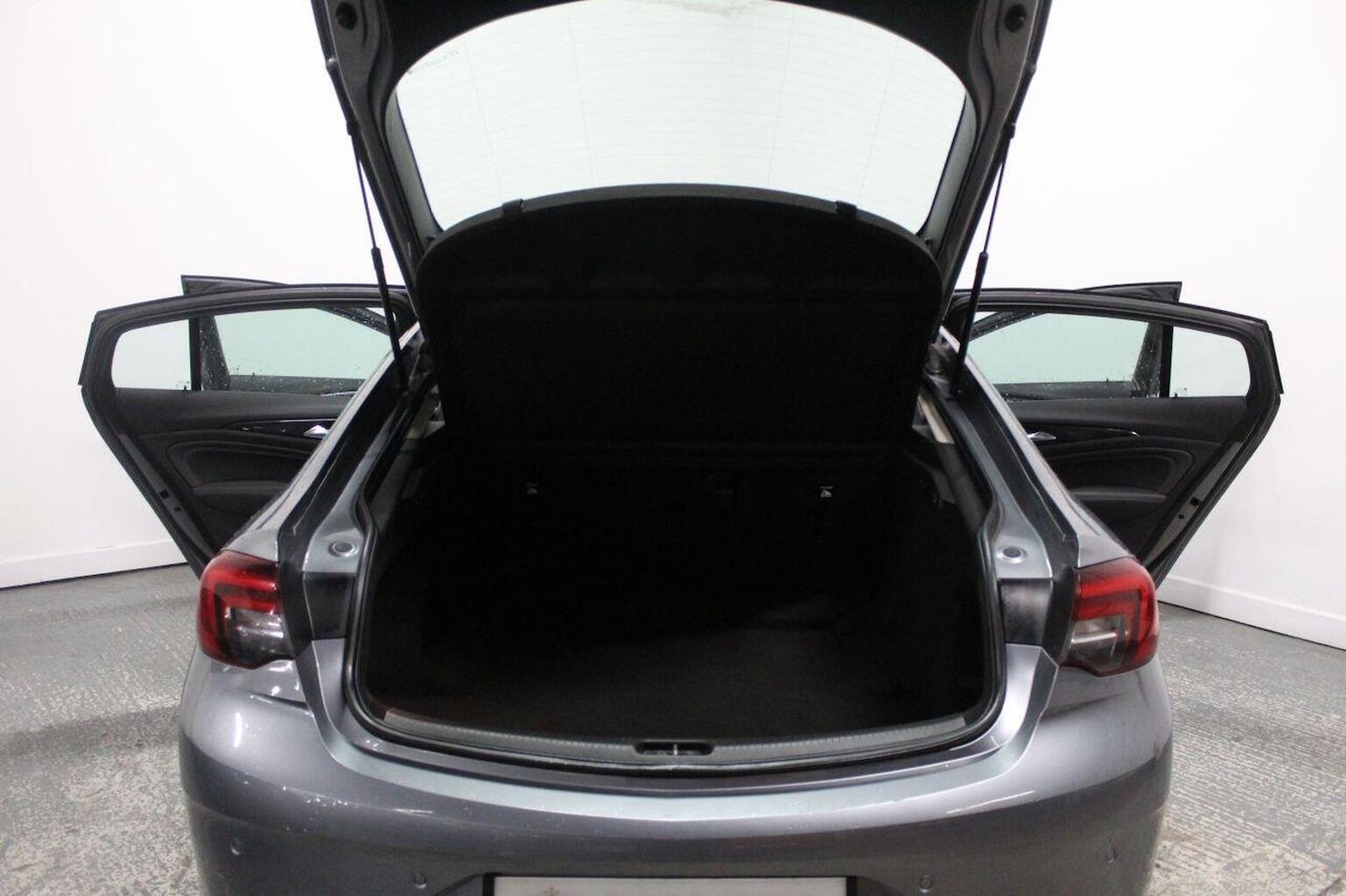 Used Vauxhall Insignia 2018 for sale - 76596566: Photo 24