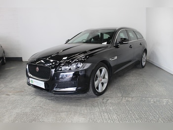 Used Jaguar XF 2019 for sale - 79558152: Photo