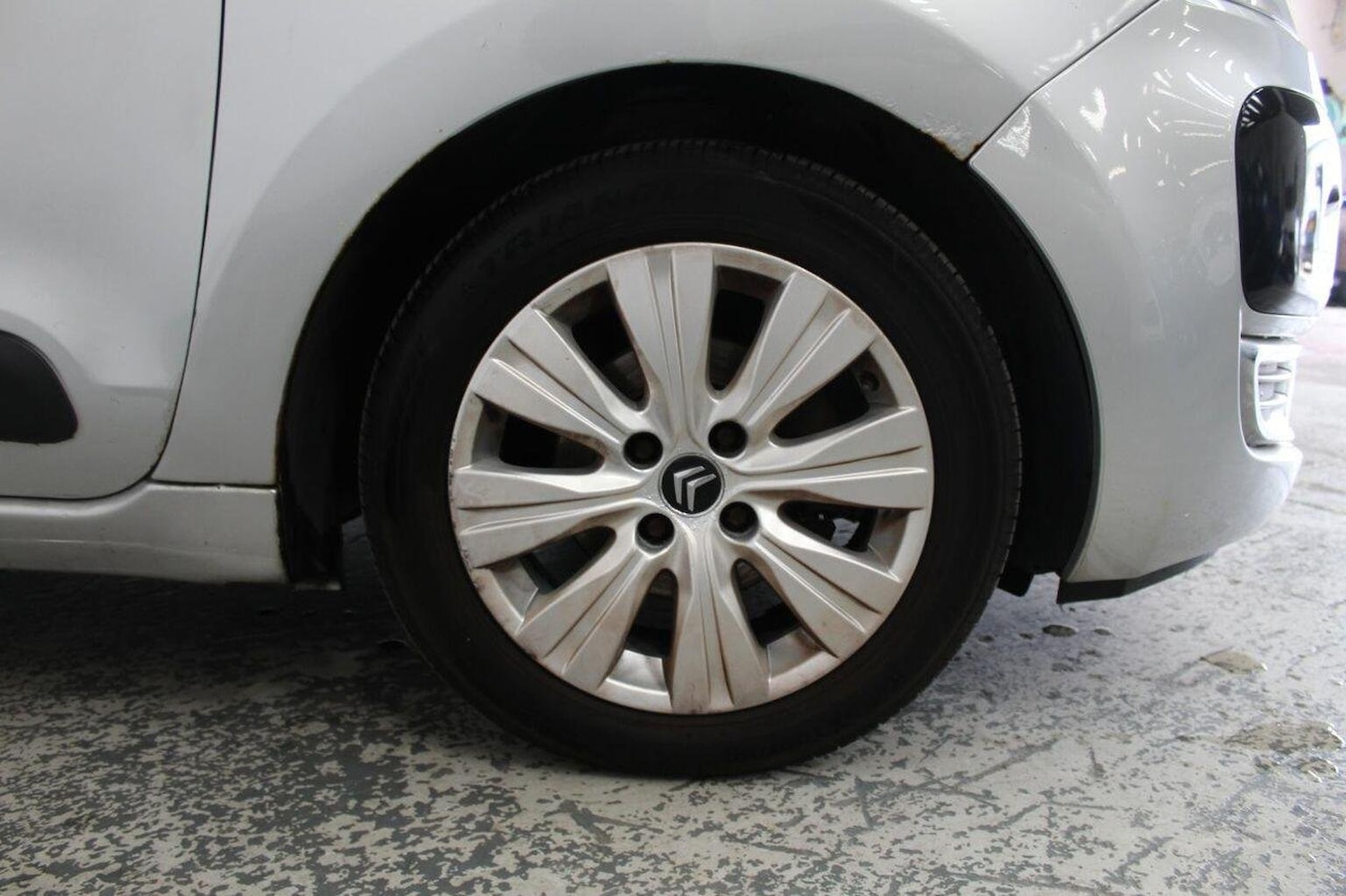 Vehicle 27