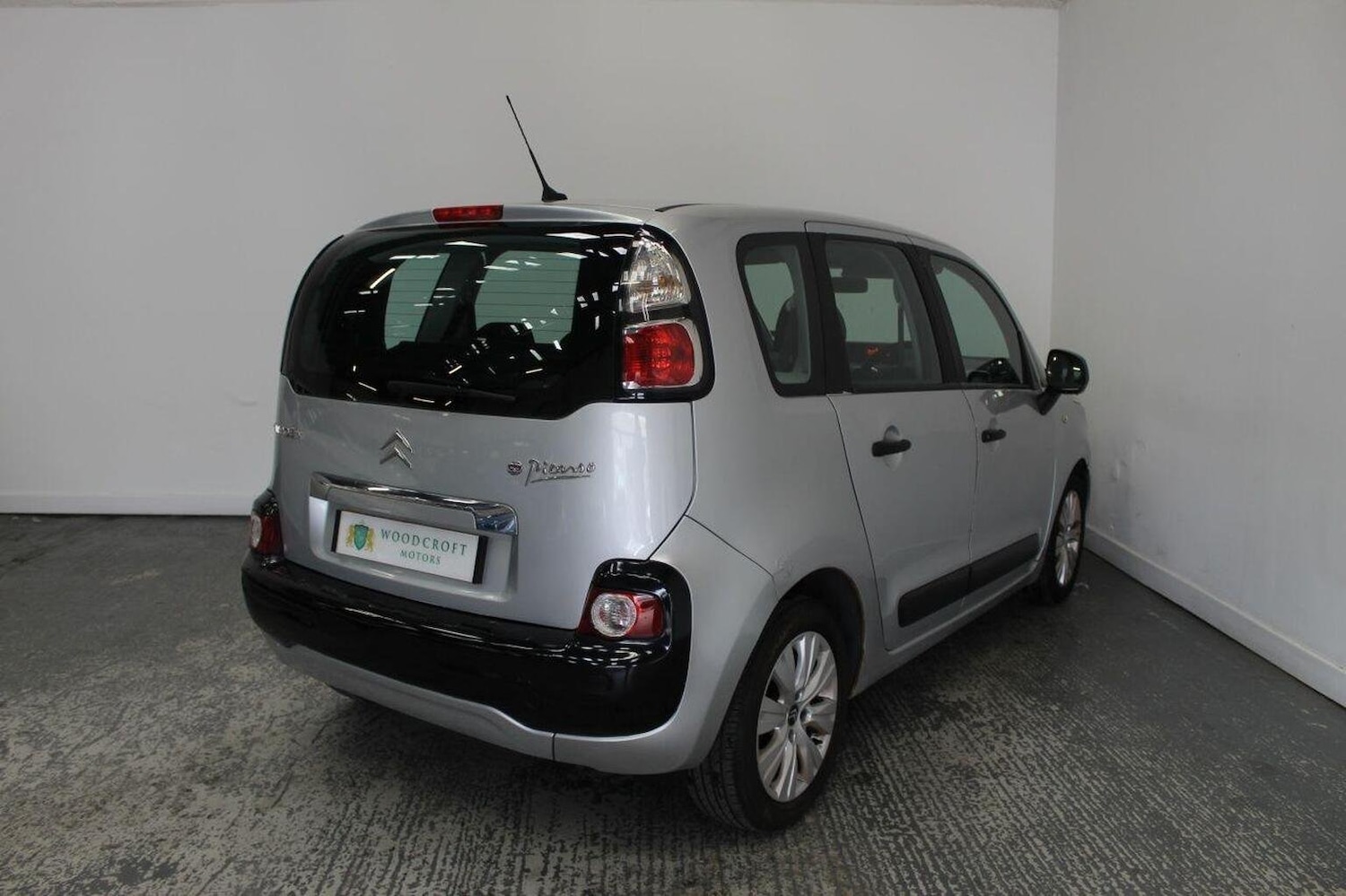 Vehicle 6