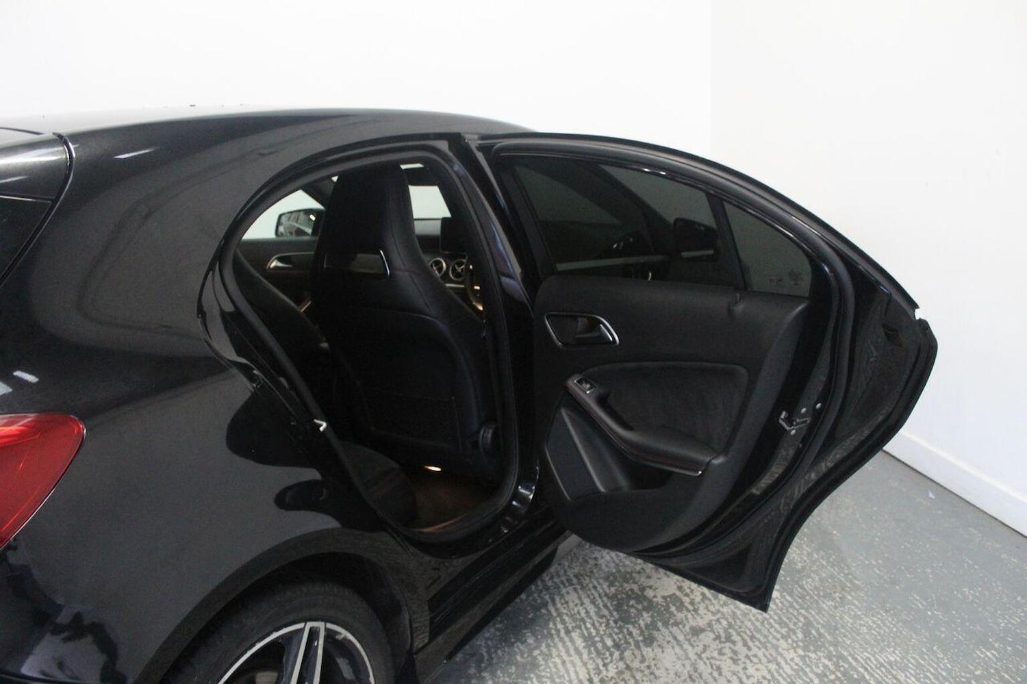 Used Mercedes-Benz A-Class 2016 for sale - 77453106: Photo 25