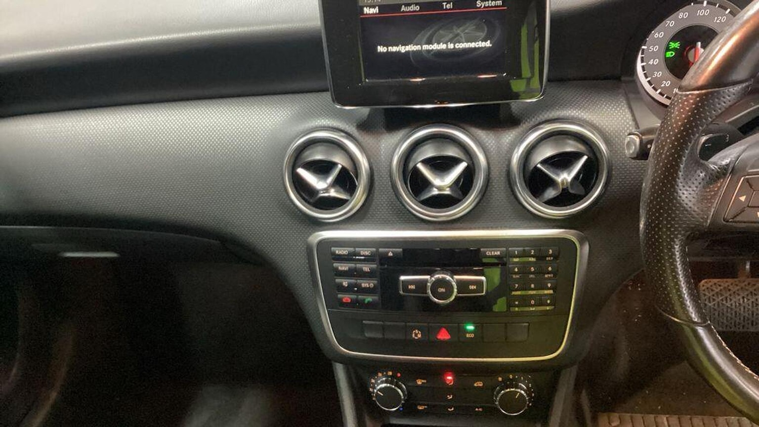 Used Mercedes-Benz A-Class 2014 for sale - 77937983: Photo 17