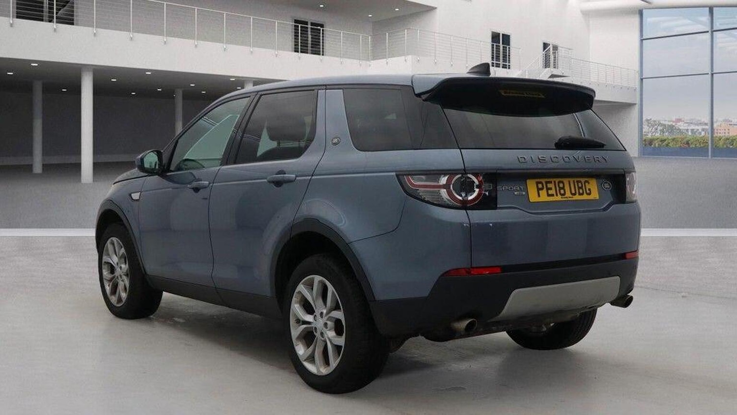Used Land Rover Discovery Sport 2018 for sale - 76741350: Photo 5
