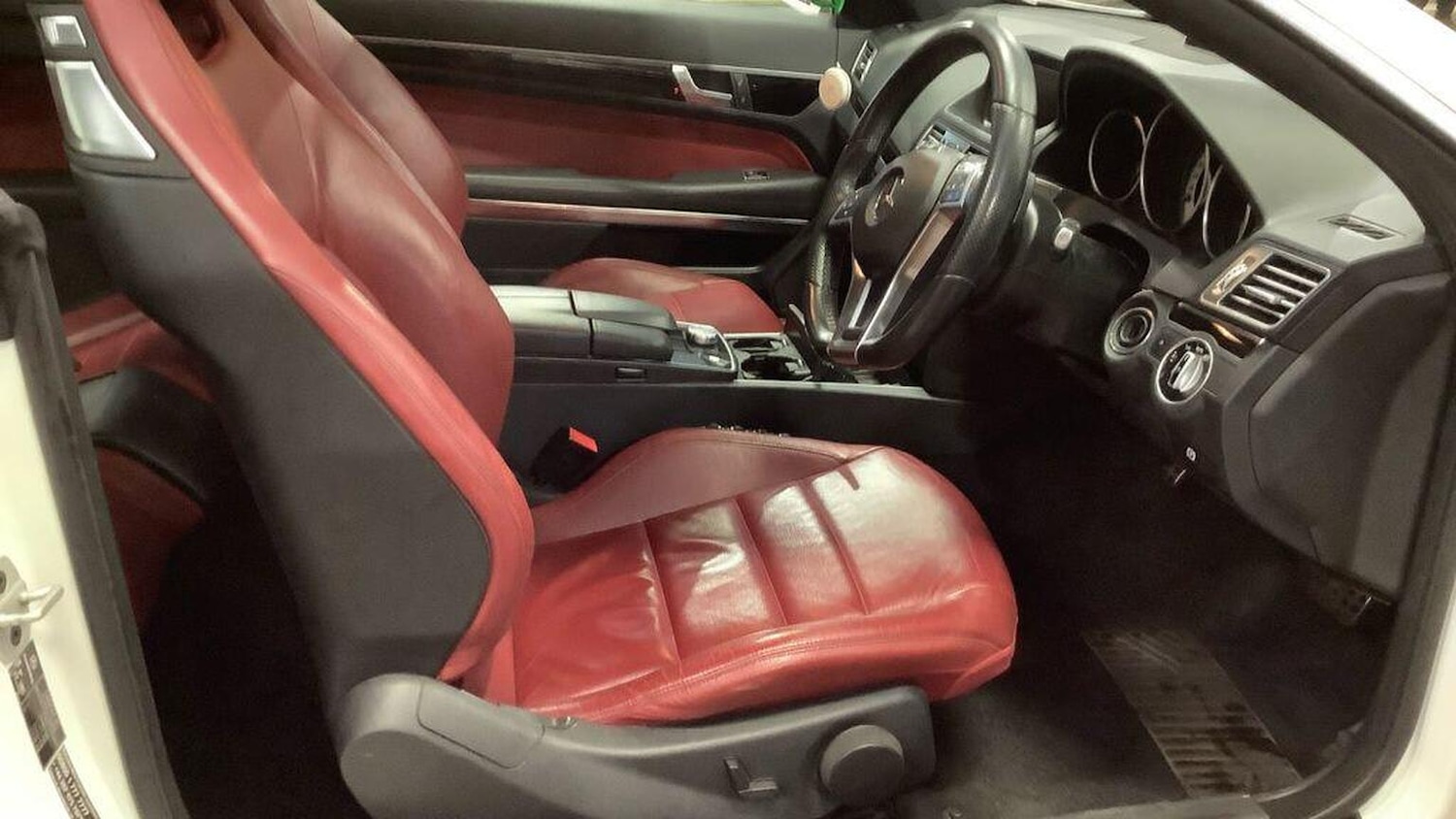 Used Mercedes-Benz E Class 2014 for sale - 77319809: Photo 15