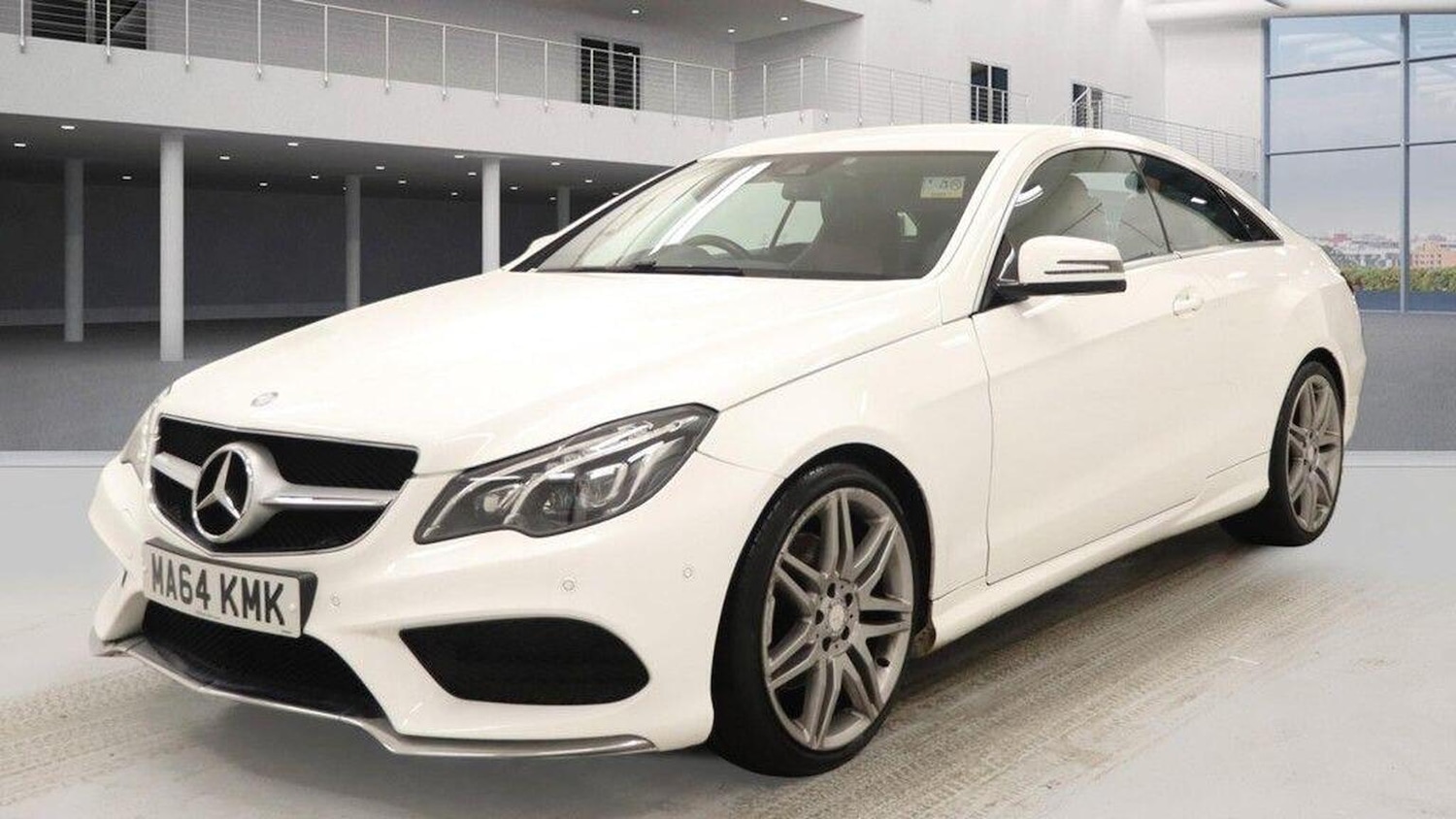 Used Mercedes-Benz E Class 2014 for sale - 77319809: Photo 3