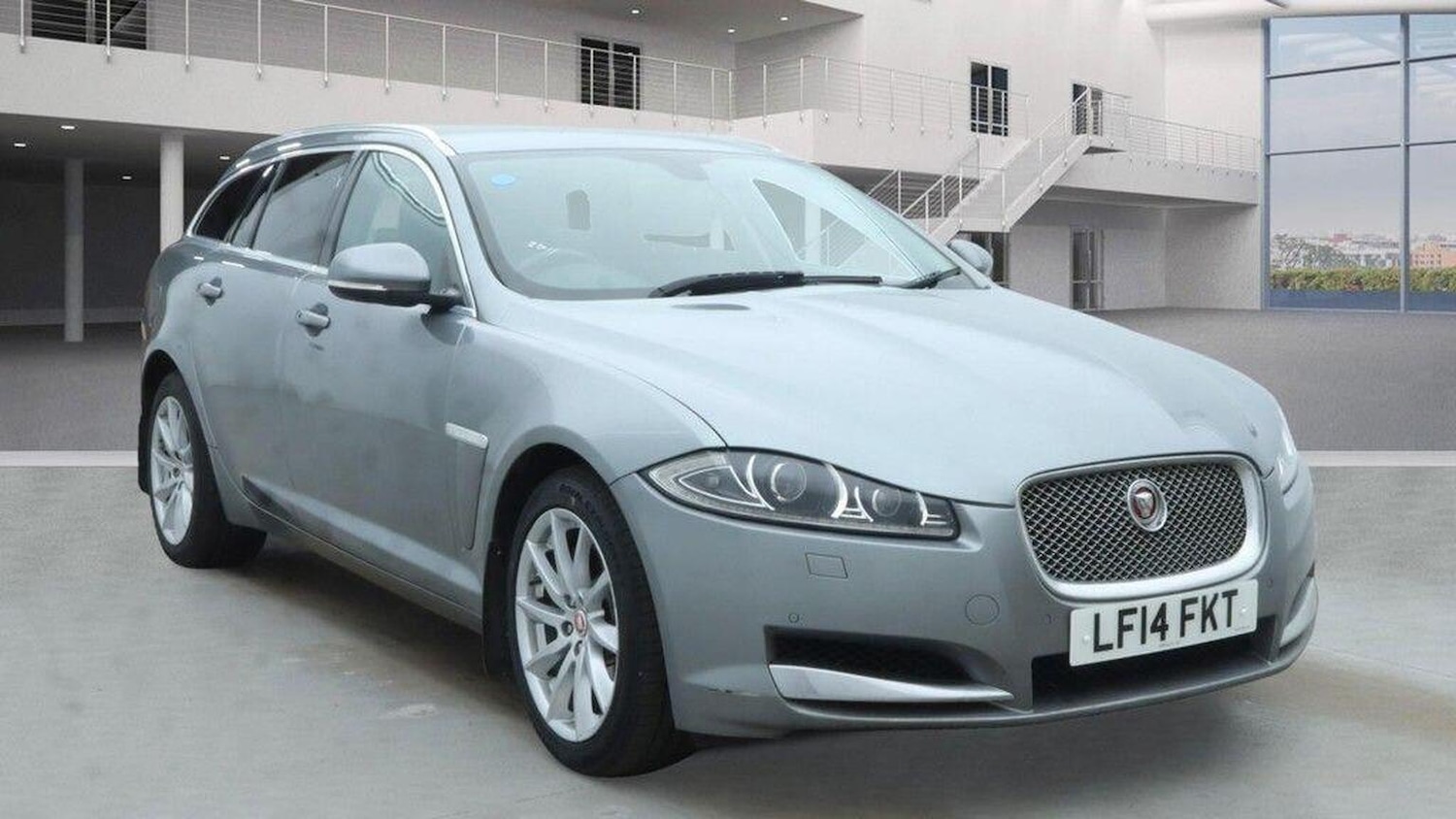 Used Jaguar XF 2014 for sale - 76734785: Photo 1
