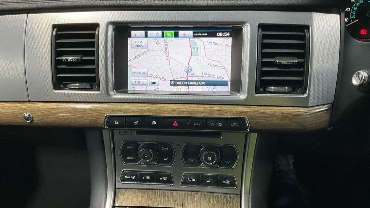 Used Jaguar XF 2014 for sale - 76734785: Photo 16