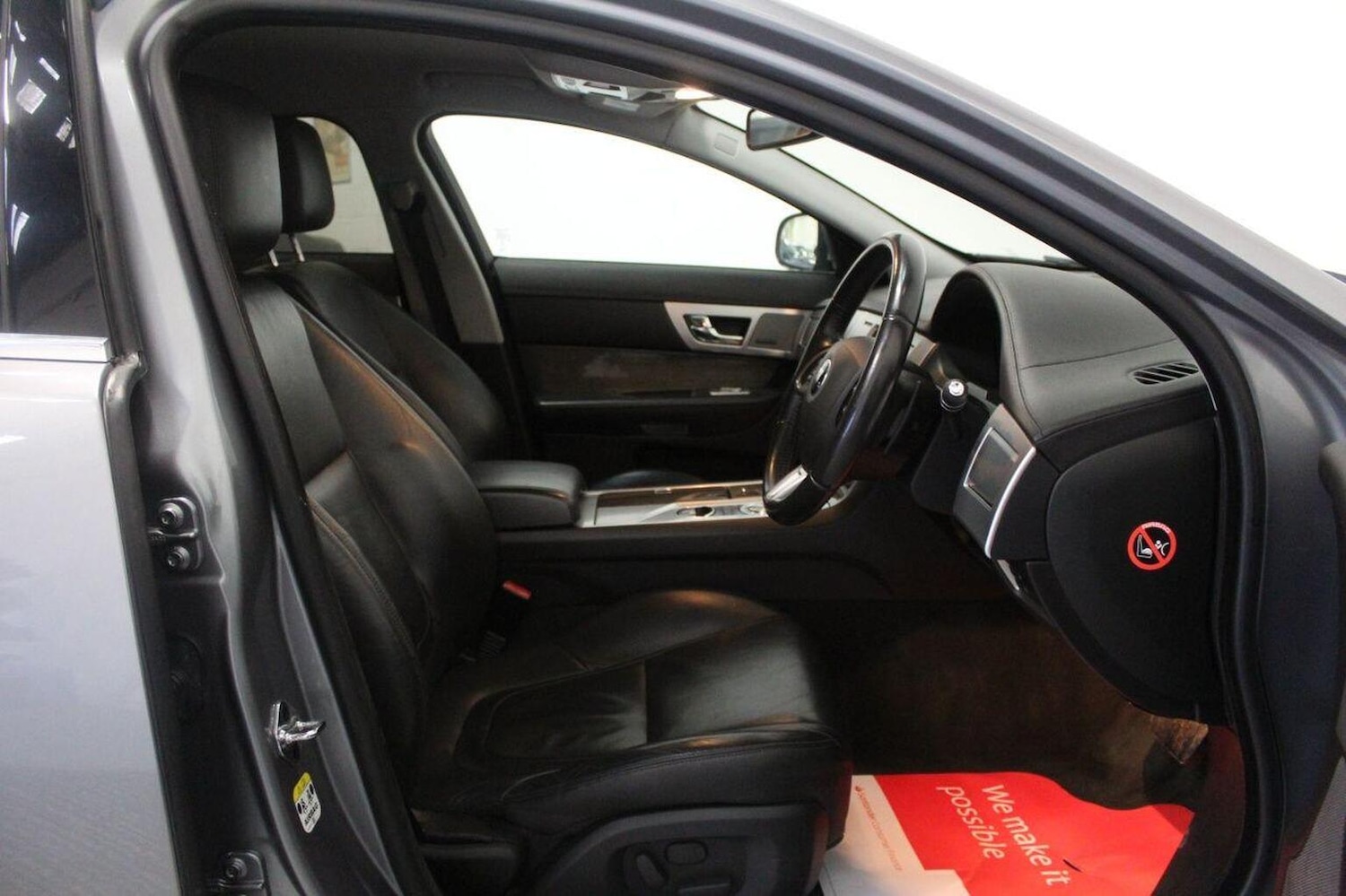 Used Jaguar XF 2014 for sale - 76734785: Photo 29
