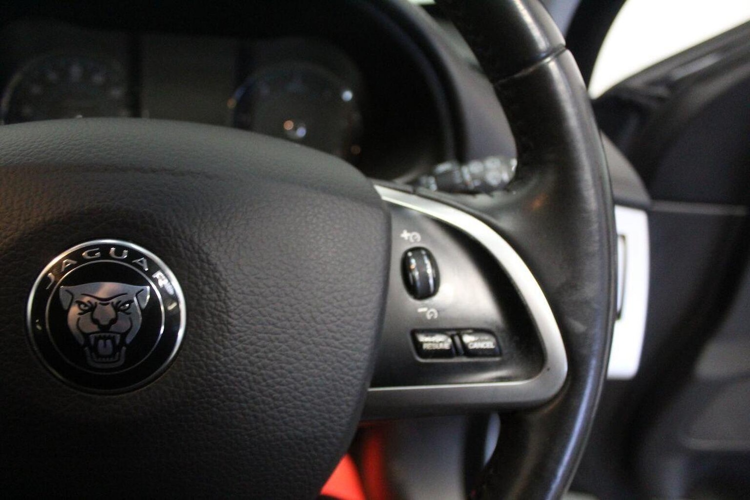 Used Jaguar XF 2014 for sale - 76734785: Photo 48