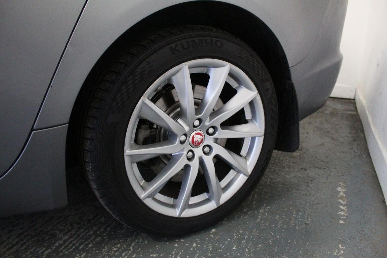 Used Jaguar XF 2014 for sale - 76734785: Photo 60