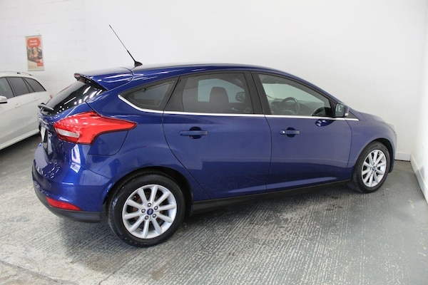 Used Ford Focus 2014 for sale - 76237126: Photo 10
