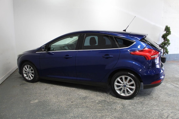 Used Ford Focus 2014 for sale - 76237126: Photo 11