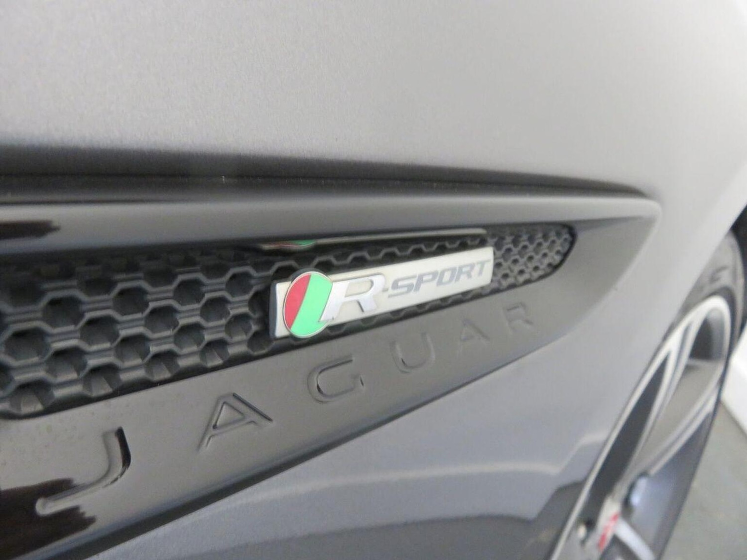 Used Jaguar XF 2015 for sale - 76935279: Photo 17