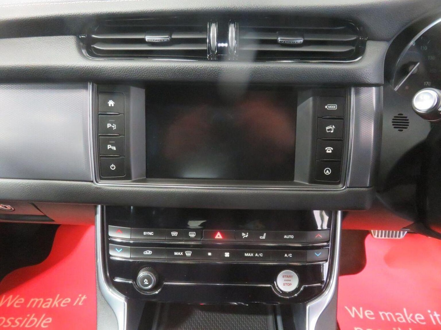 Used Jaguar XF 2015 for sale - 76935279: Photo 32