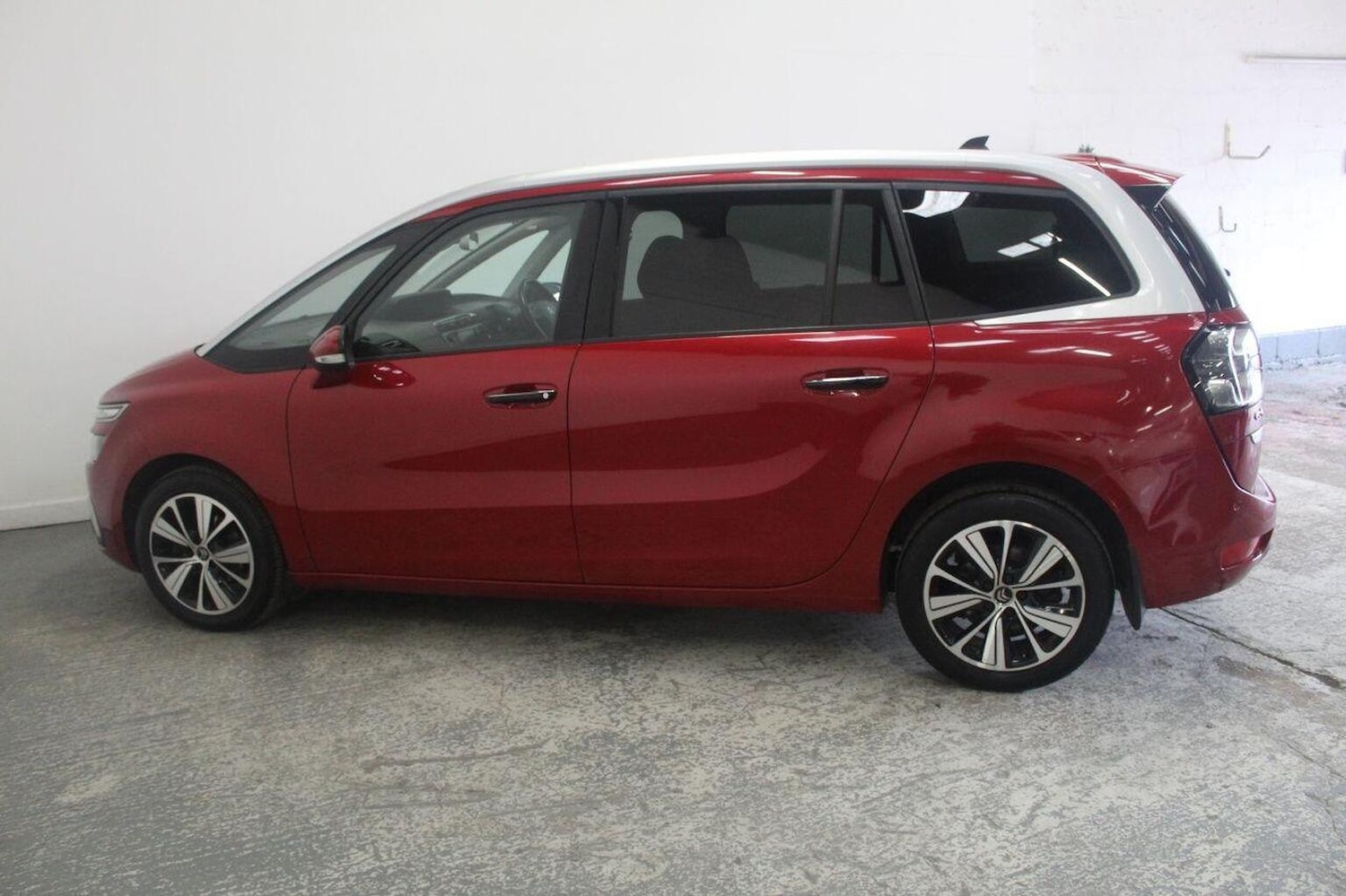 Used Citroen Grand C4 Picasso 2017 for sale - 77937800: Photo 10