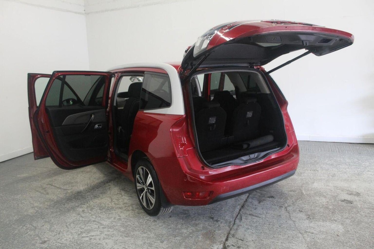 Used Citroen Grand C4 Picasso 2017 for sale - 77937800: Photo 21