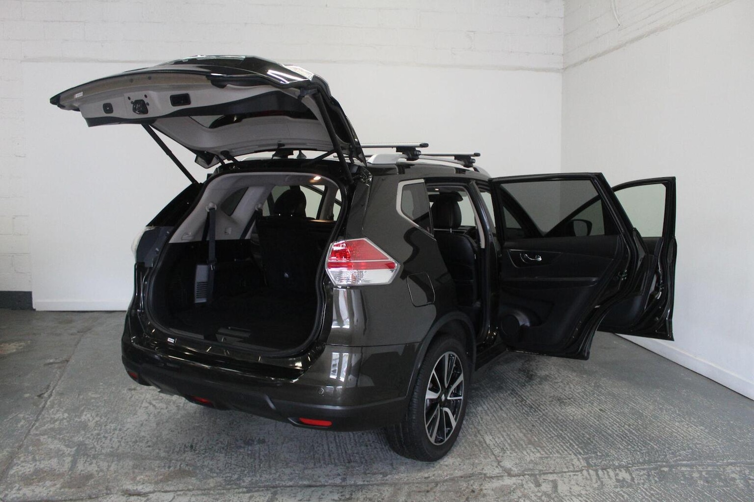 Used Nissan X-Trail 2015 for sale - 76369210: Photo 21