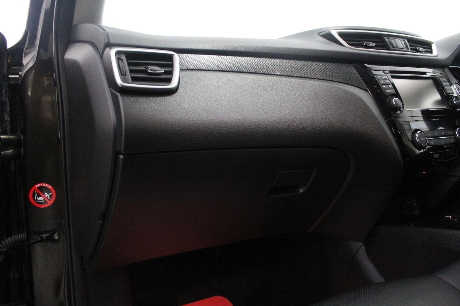 Used Nissan X-Trail 2015 for sale - 76369210: Photo 34