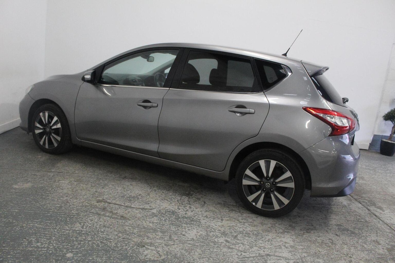 Used Nissan Pulsar 2016 for sale - 77938176: Photo 10