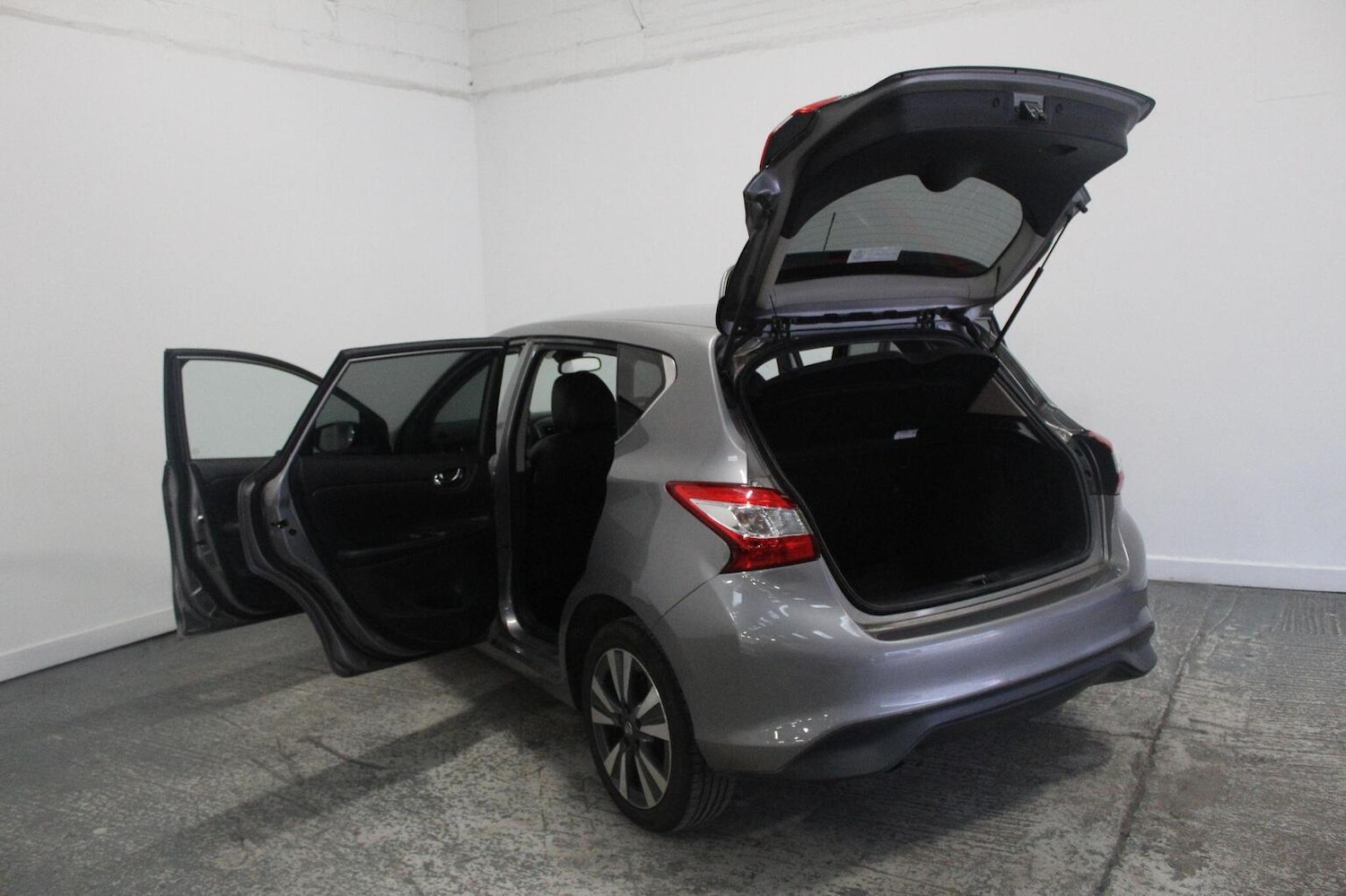 Used Nissan Pulsar 2016 for sale - 77938176: Photo 18