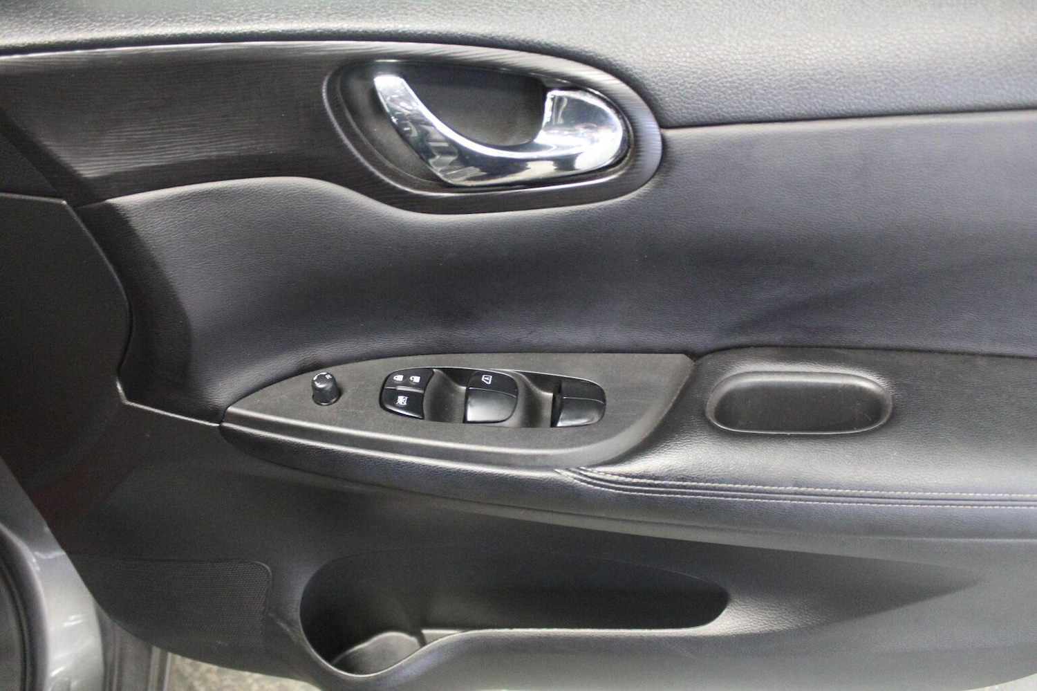 Used Nissan Pulsar 2016 for sale - 77938176: Photo 42