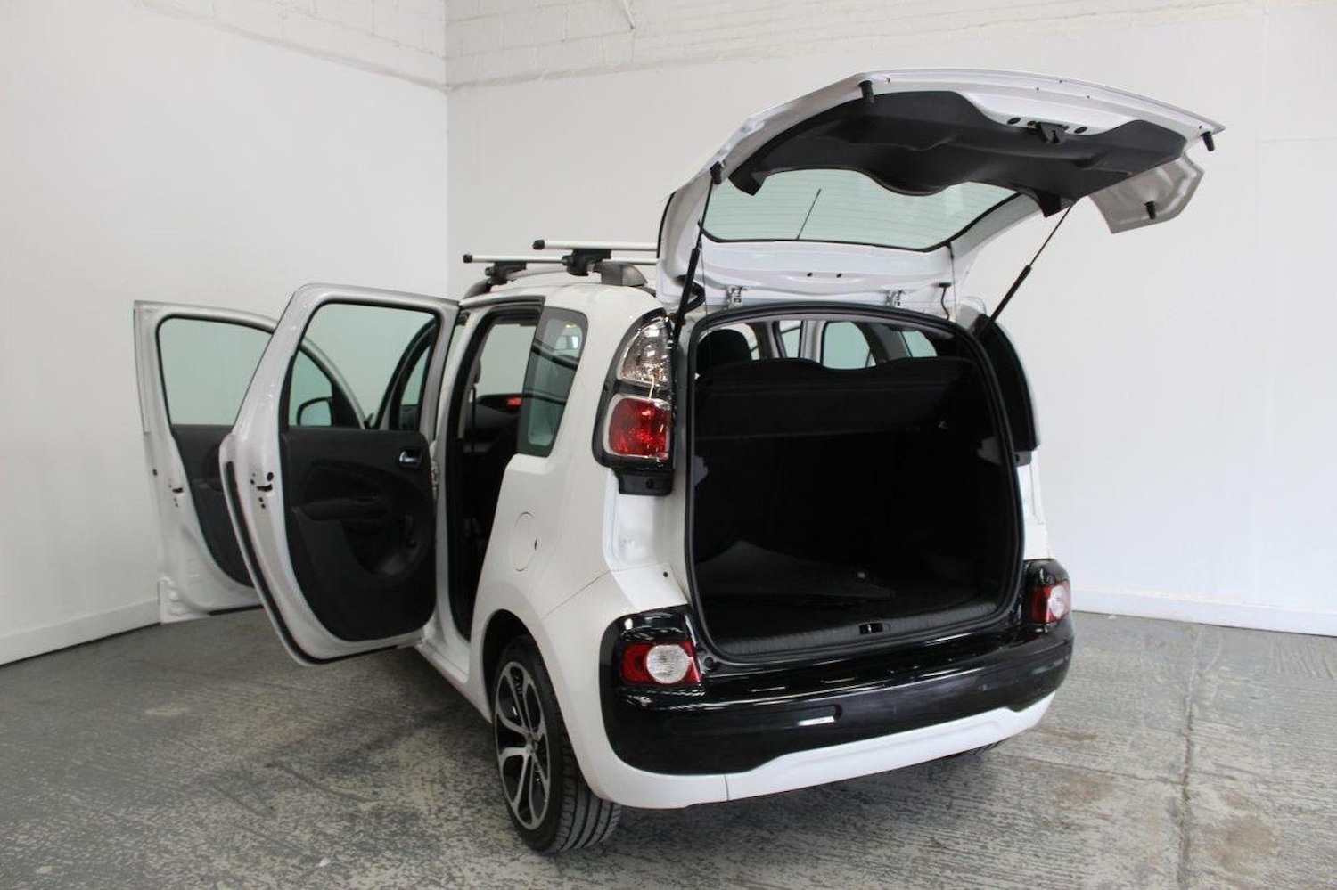 Vehicle 21